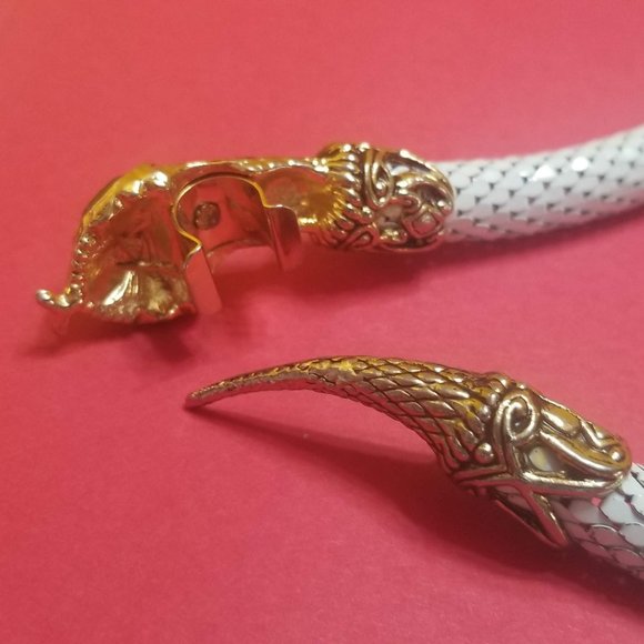 DL Auld White Mesh Snake Belt Necklace Crystal Blue Eyes Gold Tone VTG Signed. - Picture 5 of 11